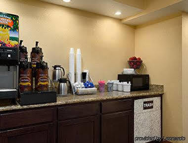Super 8 By Wyndham Airport Fairgrounds West Motel 2*