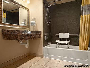 Super 8 By Wyndham Airport Fairgrounds West Motel Oklahoma Stadt