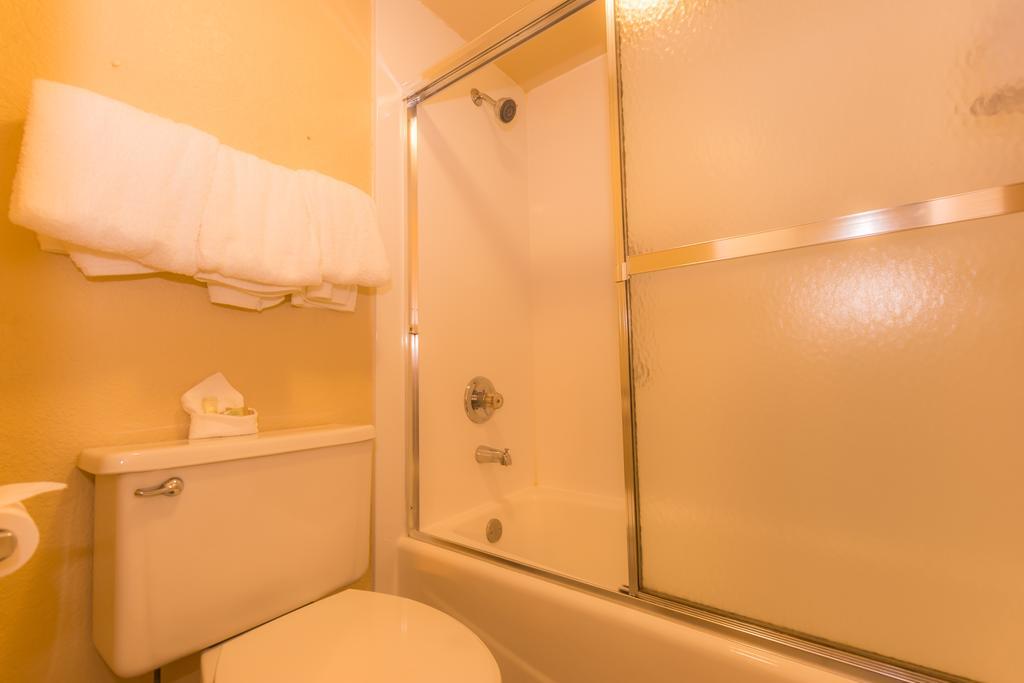 Motel Super 8 By Wyndham Airport Fairgrounds West Oklahoma City